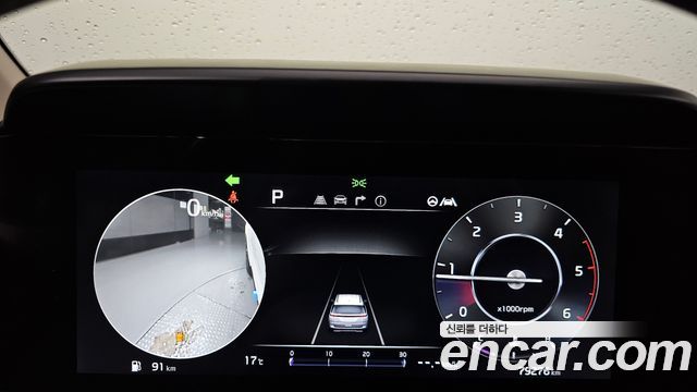 Kia Canival 2023 — photo 11