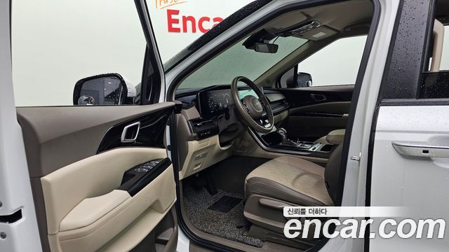 Kia Canival 2023 — photo 13