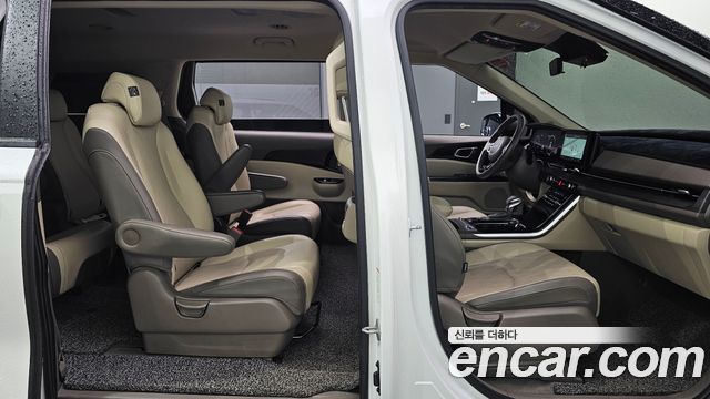 Kia Canival 2023 — photo 23