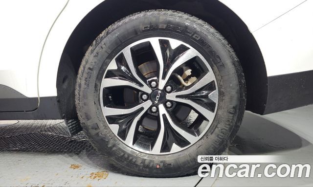 Kia Canival 2023 — photo 7