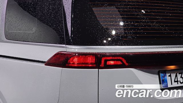 Kia Canival 2023 — photo 9