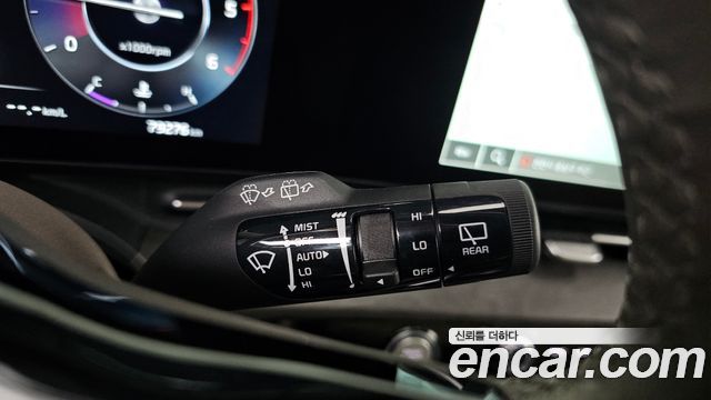 Kia Canival 2023 — photo 27