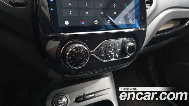 Renault Korea QM3 2014 — photo 25