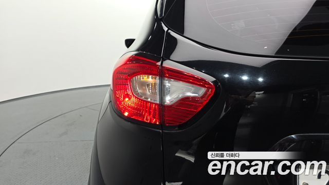 Renault Korea QM3 2014 — photo 9