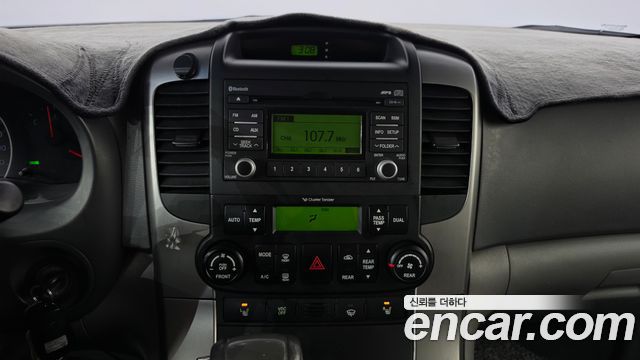 Kia Canival 2013 — photo 18