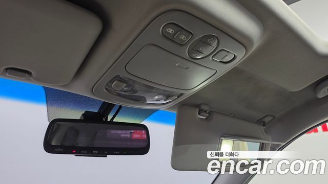 Kia Canival 2013 — photo 23