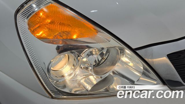 Kia Canival 2013 — photo 8