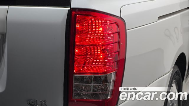 Kia Canival 2013 — photo 9