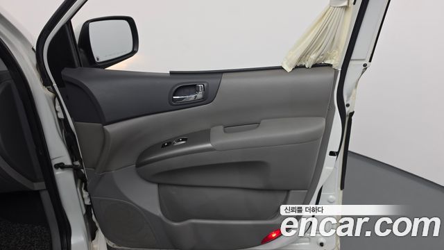 Kia Canival 2013 — photo 15