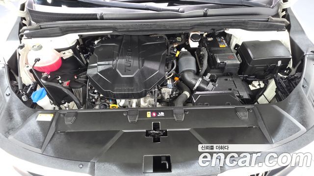 Kia Canival 2023 — photo 6