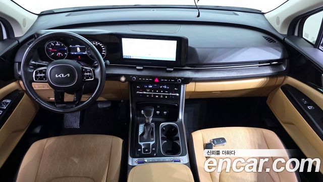 Kia Canival 2023 — photo 10