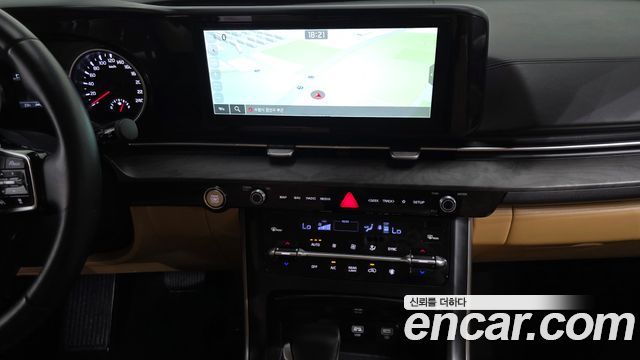 Kia Canival 2023 — photo 19