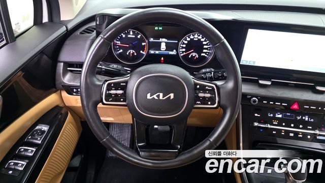 Kia Canival 2023 — photo 20