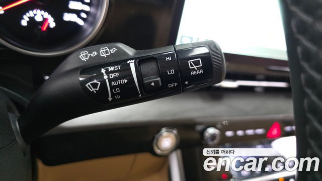 Kia Canival 2023 — photo 27