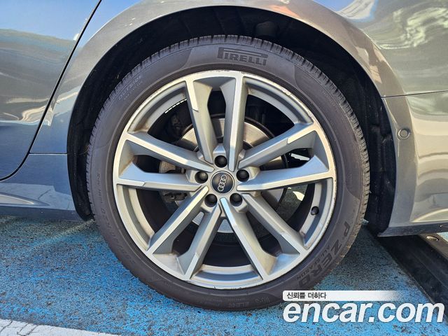 Audi A7 2020 — photo 8