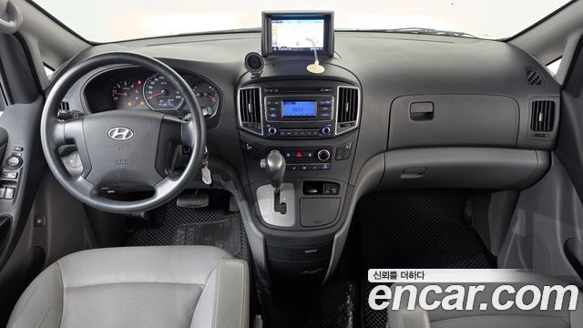 Hyundai Starex 2016 — photo 10