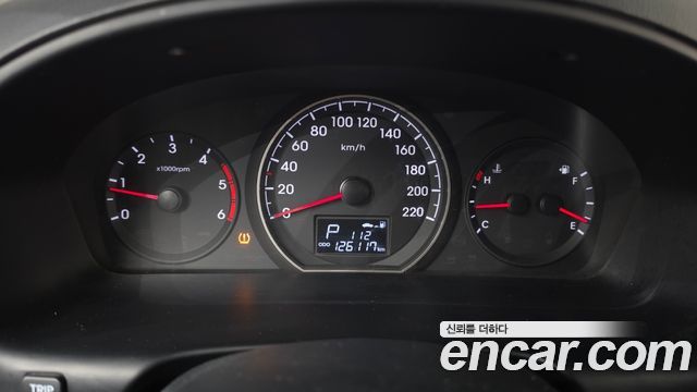 Hyundai Starex 2016 — photo 11