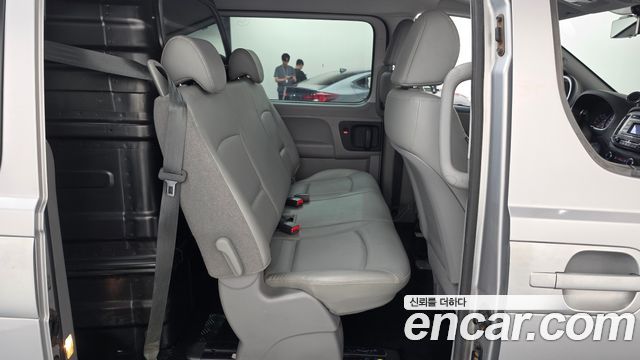 Hyundai Starex 2016 — photo 17