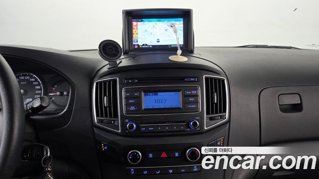 Hyundai Starex 2016 — photo 19