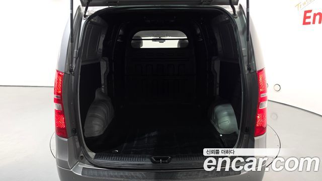 Hyundai Starex 2016 — photo 24