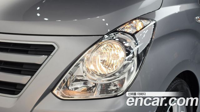 Hyundai Starex 2016 — photo 8