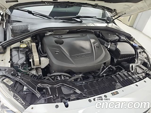 Volvo S60 2017 — photo 6