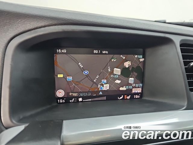 Volvo S60 2017 — photo 14