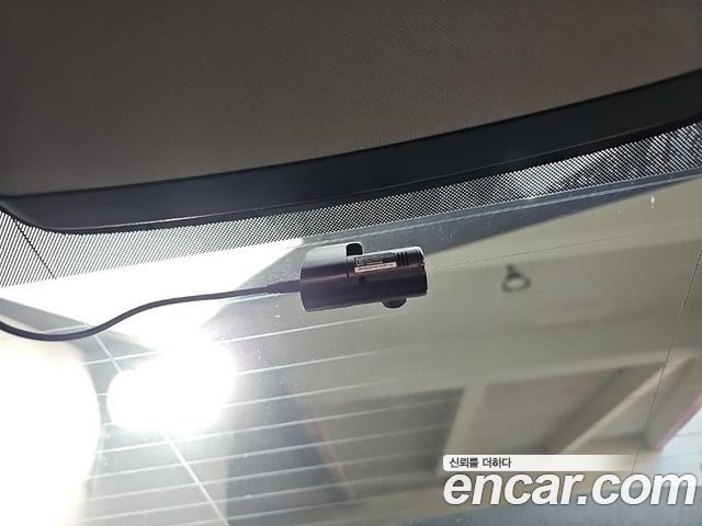 Volvo S60 2017 — photo 18