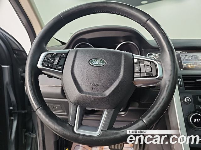 Land Rover Discovery Sport 2015 — photo 9