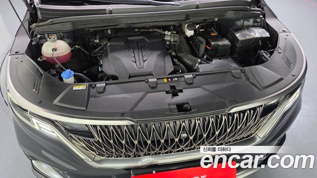 Kia Canival 2023 — photo 6