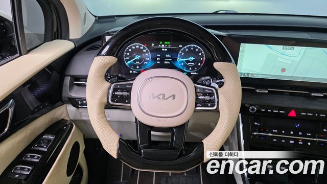 Kia Canival 2023 — photo 19