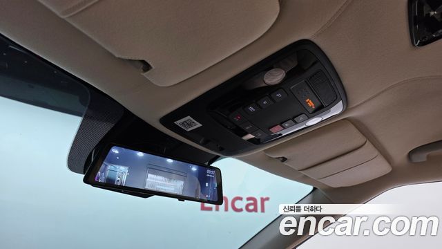 Kia Canival 2023 — photo 23