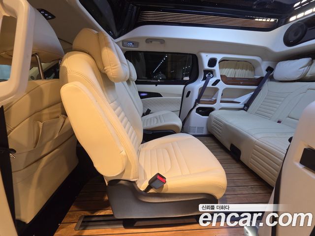 Kia Canival 2023 — photo 25
