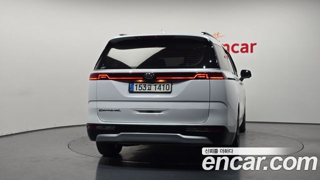 Kia Canival 2021 — photo 4