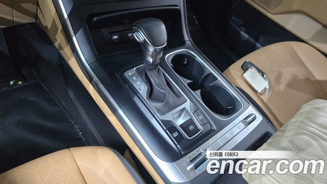 Kia Canival 2021 — photo 12