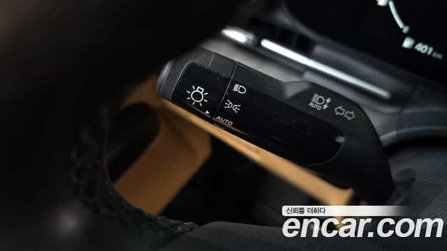 Kia Canival 2021 — photo 23