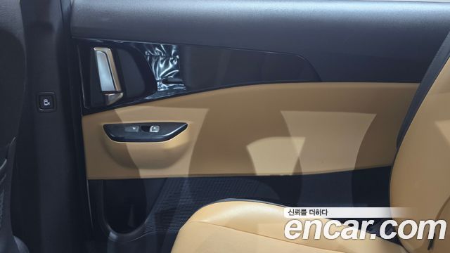 Kia Canival 2021 — photo 15
