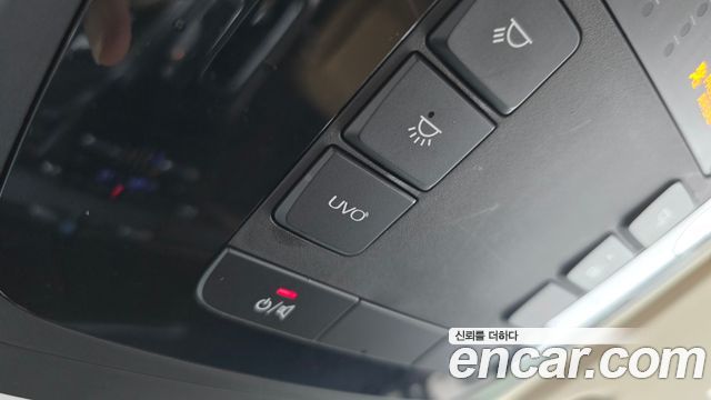 Kia Canival 2021 — photo 27