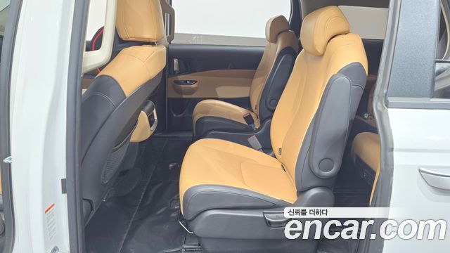 Kia Canival 2021 — photo 29