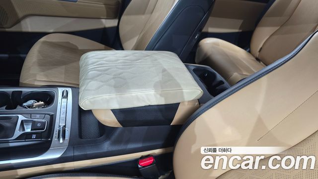 Kia Canival 2021 — photo 32