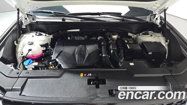 Hyundai Santafe 2025 — photo 6