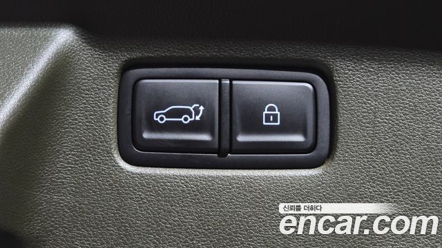 Hyundai Santafe 2025 — photo 25