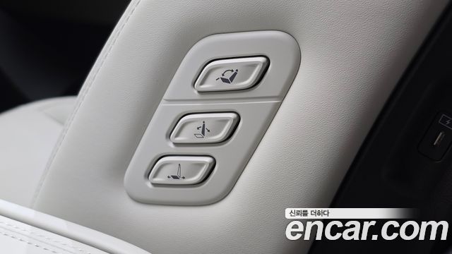 Hyundai Santafe 2025 — photo 36