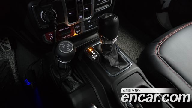 Jeep Wrangler 2024 — photo 12