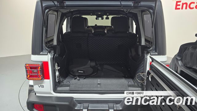 Jeep Wrangler 2024 — photo 22