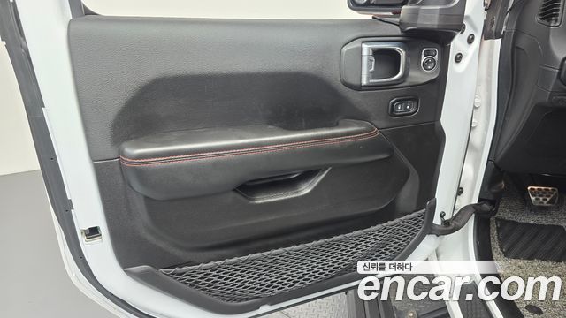 Jeep Wrangler 2024 — photo 14