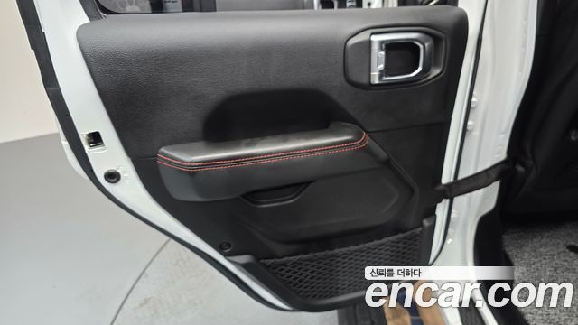 Jeep Wrangler 2024 — photo 15