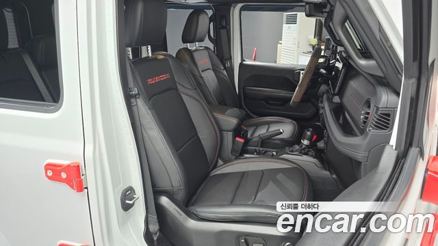 Jeep Wrangler 2024 — photo 16