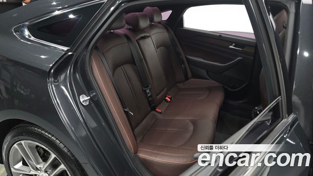 Hyundai Sonata 2018 — photo 12