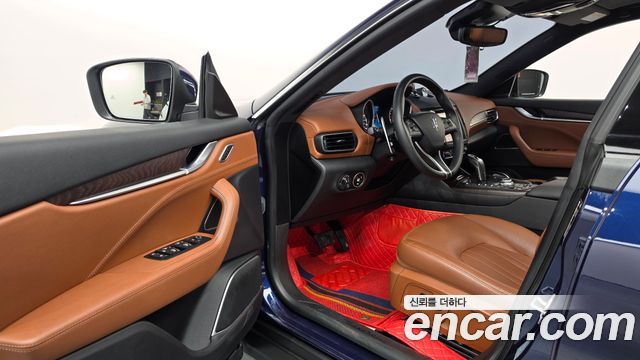 Maserati Levante 2019 — photo 13